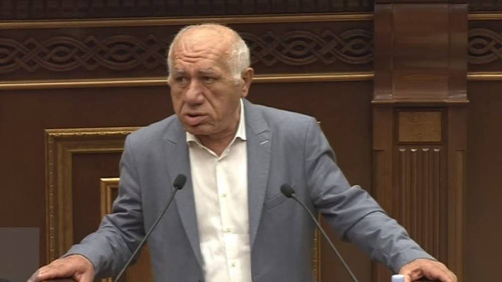 Հասել ենք այն օրվան, որ ցամաք հացի խնդիր ենք ունենալու․ Աշոտ Հարությունյան