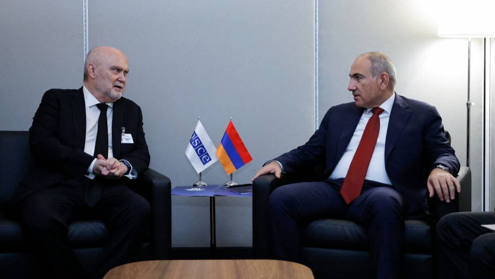 Փաշինյանը հանդիպել է ԵԱՀԿ գլխավոր քարտուղարի հետ