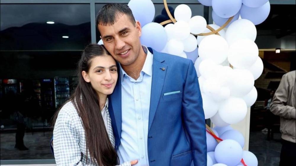 Գիշերվա 4:30 էր։ Արթնացել եմ տղամարդկանց բարձր ձայներից. Տաթևի կալանավորված ղեկավարի դստեր ահազանգը
