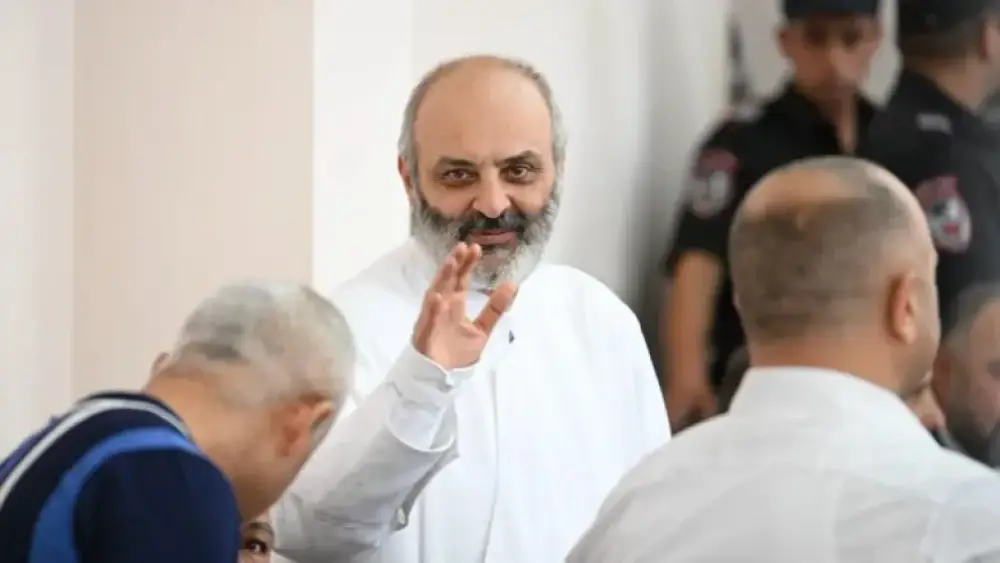 Հոգևոր Հայաստանը անպայման հաղթելու է ձեր «սուտ և կեղծ իրական չհայաստանին»․ Բագրատ Սրբազանի նամակը՝ կալանավայրից