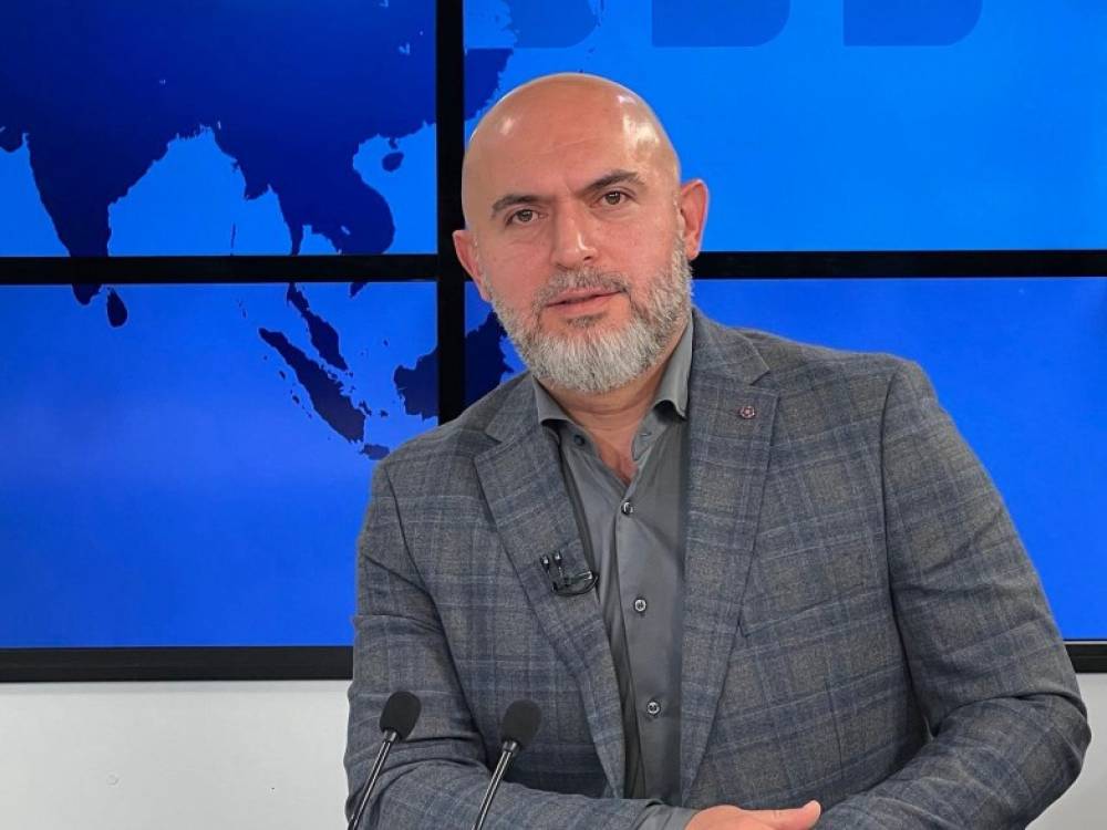 Ինքդ քեզ գժի տեղ չդնել, չվարկաբեկել բանակը, հարբած վիճակում ֆեյսբուքում չմոգոնել Արցախյան հարցի «նոր, Մյունխենյան սկզբունքներ». Արմեն Աշոտյան