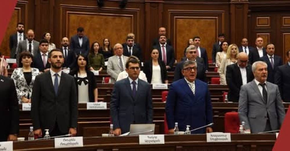 ԱԺ-ում թեժ ելույթներ են. Մեկնարկել է նիստը․ ՈՒՂԻՂ