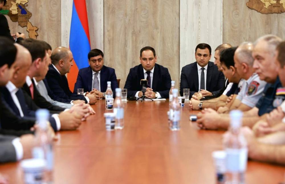 Դավիթ Խուդաթյանն այսօր Արմավիրի մարզպետի աշխատակազմին է ներկայացրել նորանշանակ մարզպետին