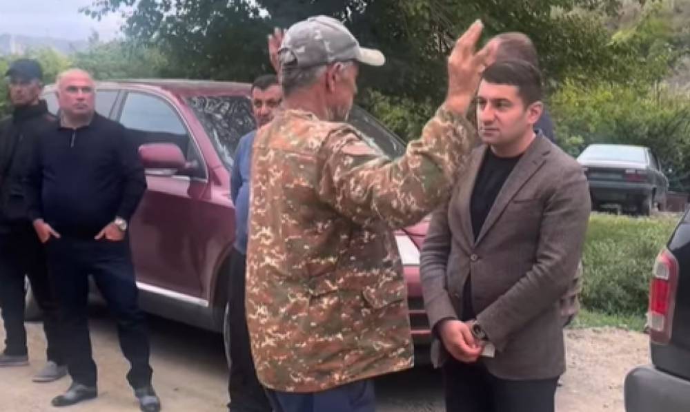 Ցավալի է, որ մարդիկ իրենց հոգսերի հետ մենակ և անտեսված են զգում. Նաիրի Սարգսյանը հանդիպել է Սյունիքի մարզի մի շարք համայնքների բնակիչների հետ (տեսանյութ)