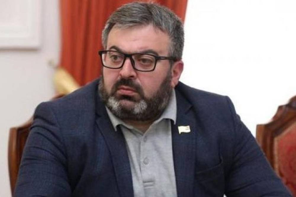 Մեկ մարդու հիվանդ երևակայության հետևանքով տարիներ շարունակ հալածվում են քաղաքական այլախոհները. Գառնիկ Դանիելյան