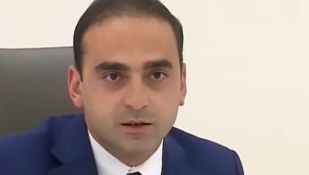 Ինչի՞ ես տեղյակ չեմ. Ավինյանը գոռաց ենթակաների վրա